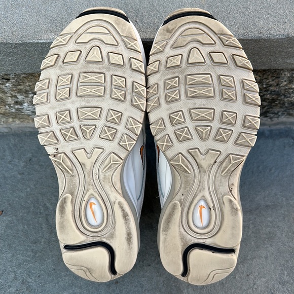 Nike Wmns Air Max 97 Phantom Light Curry Size 6.5 - Picture 10 of 11